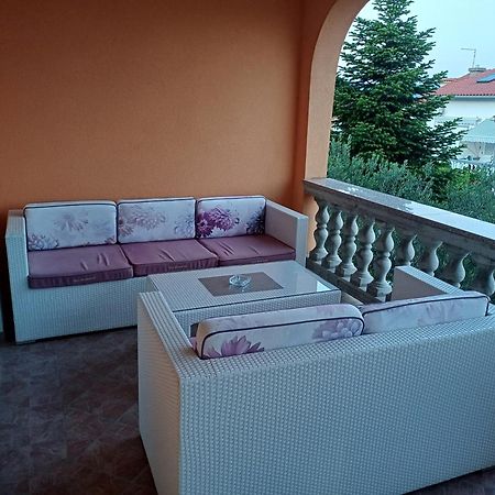 Apartmani Bulajic Krk Town Exterior foto